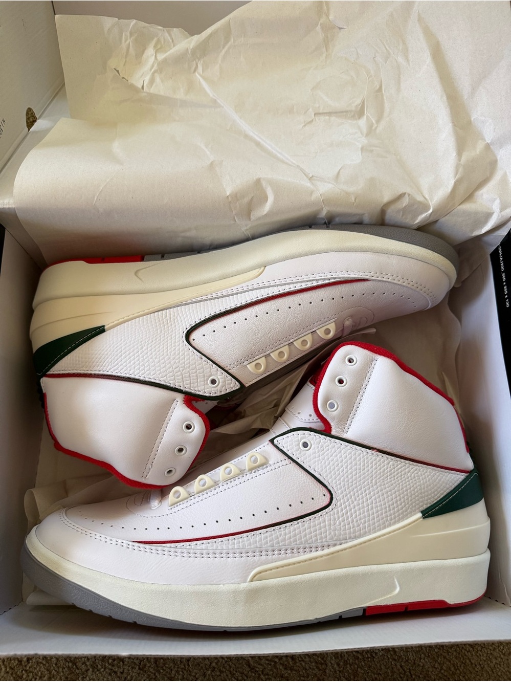 Jordan• 2 Retro in White, Fire Red-Fir, Sail
